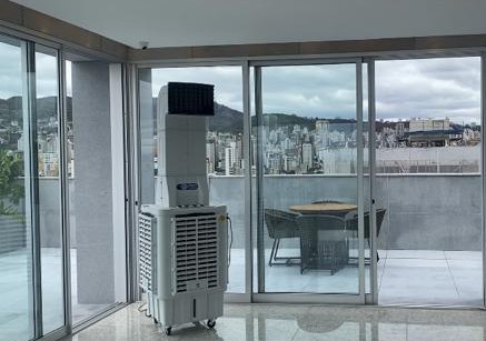 Foto de equipamentos para locação